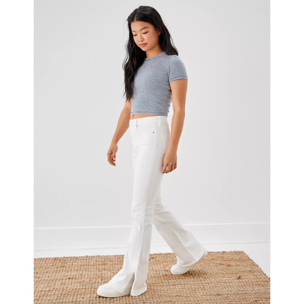 AMERICAN EAGLE Super High Rise‎ Flare Stretch White Jeans 14